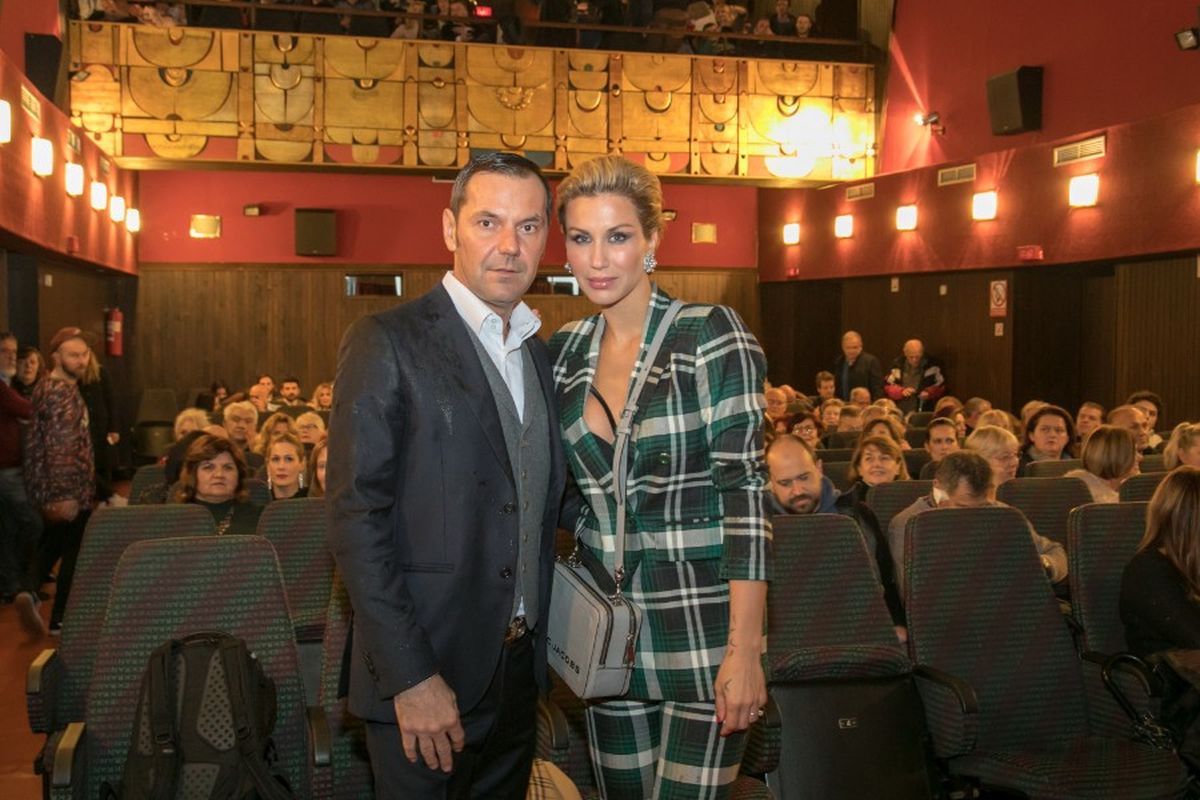 Ana Gruica gledala Brešanov film s mužem i pokazala grudnjak